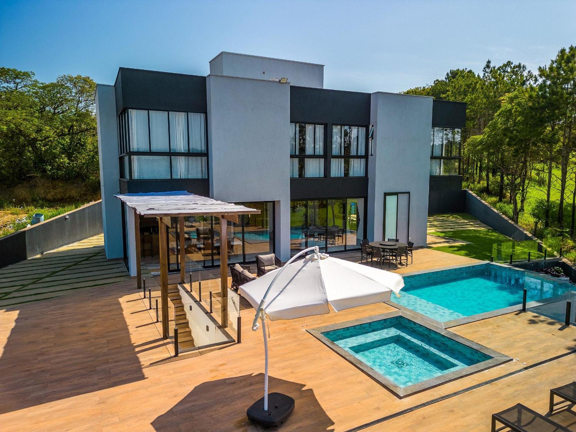Pousada Com Piscina, Jacuzzi E Com Vista Em Capitolio - Casa Decore Exterior foto