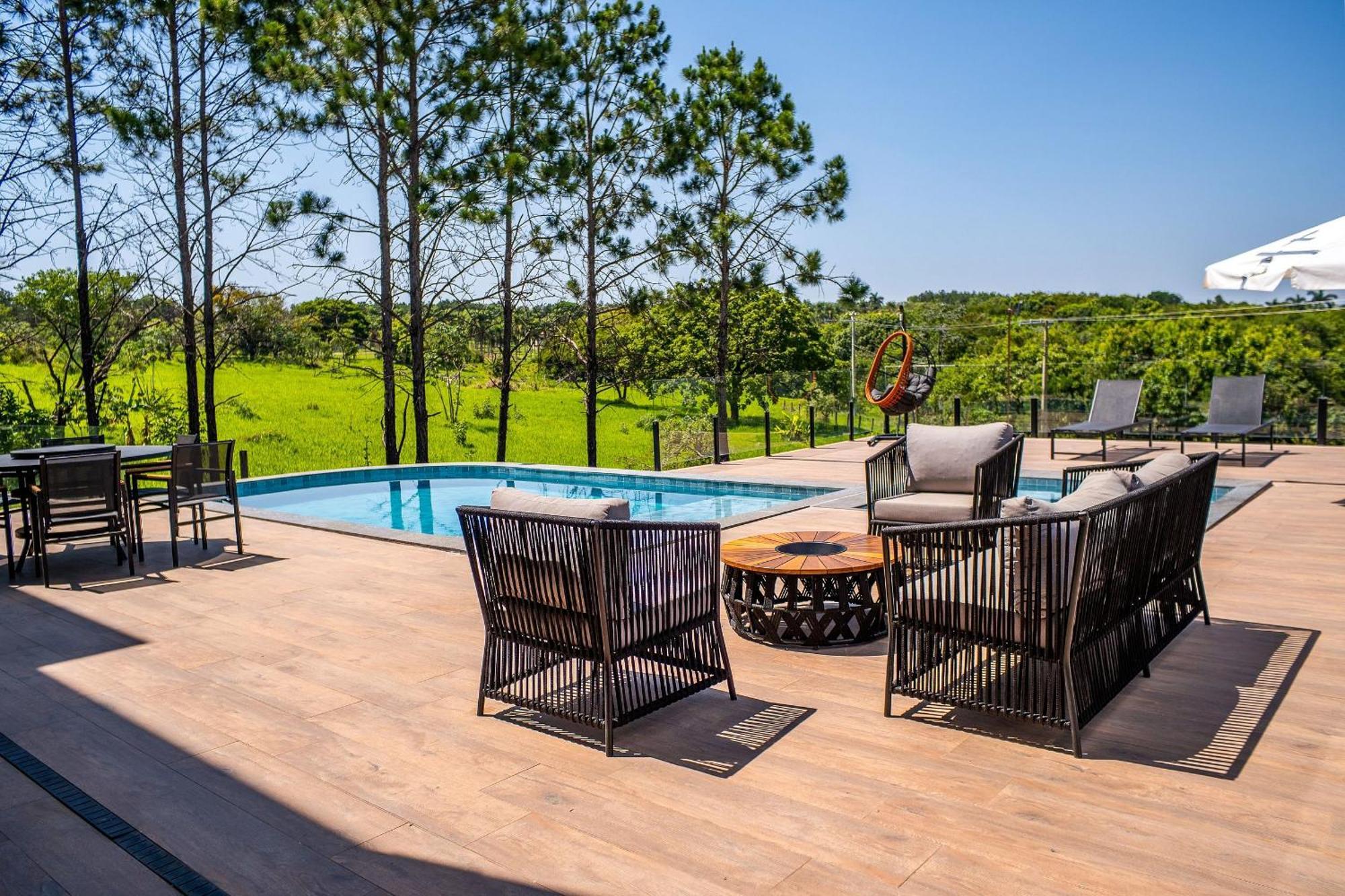 Pousada Com Piscina, Jacuzzi E Com Vista Em Capitolio - Casa Decore Exterior foto